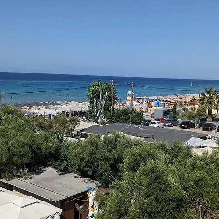 Beachfront Apartment Nea Moudania Exterior photo