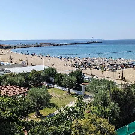 Beachfront Apartment Nea Moudania Exterior photo
