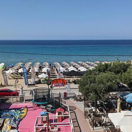 Beachfront Apartment Nea Moudania Exterior photo