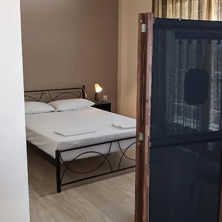 Beachfront Apartment Nea Moudania Exterior photo