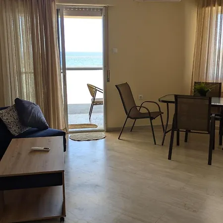 Beachfront Apartment Nea Moudania Exterior photo